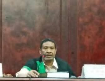 الدكتور علي عبد القادر