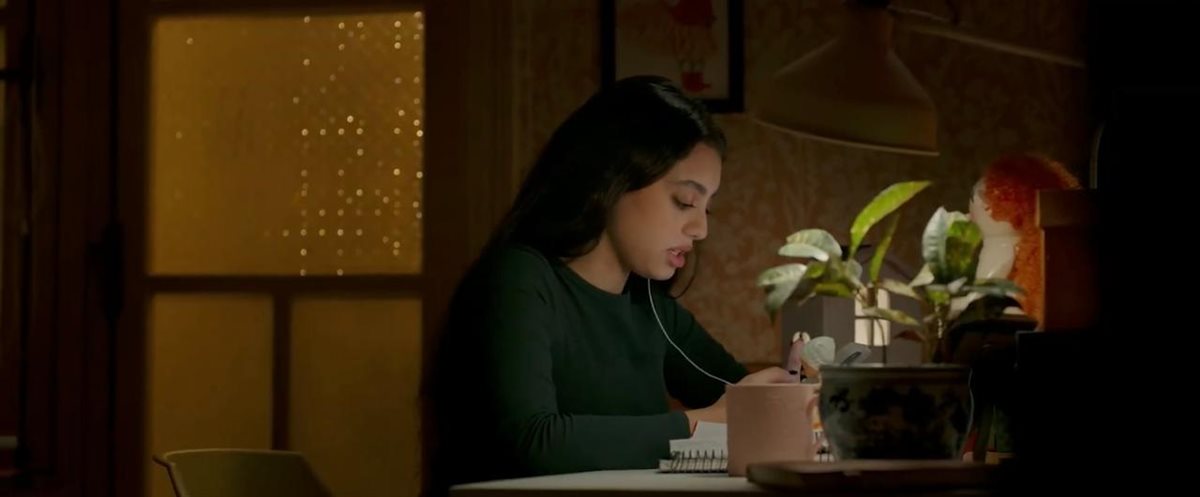 ياسمينا العبد معجبة بـ يوسف رأفت ضمن أحداث الحلقة 2 من مسلسل ميد ترم