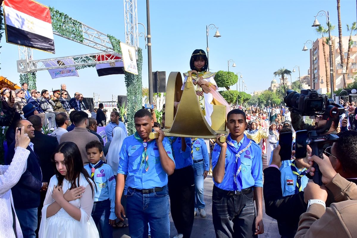 الأقصر تحتفل بعيدها القومي