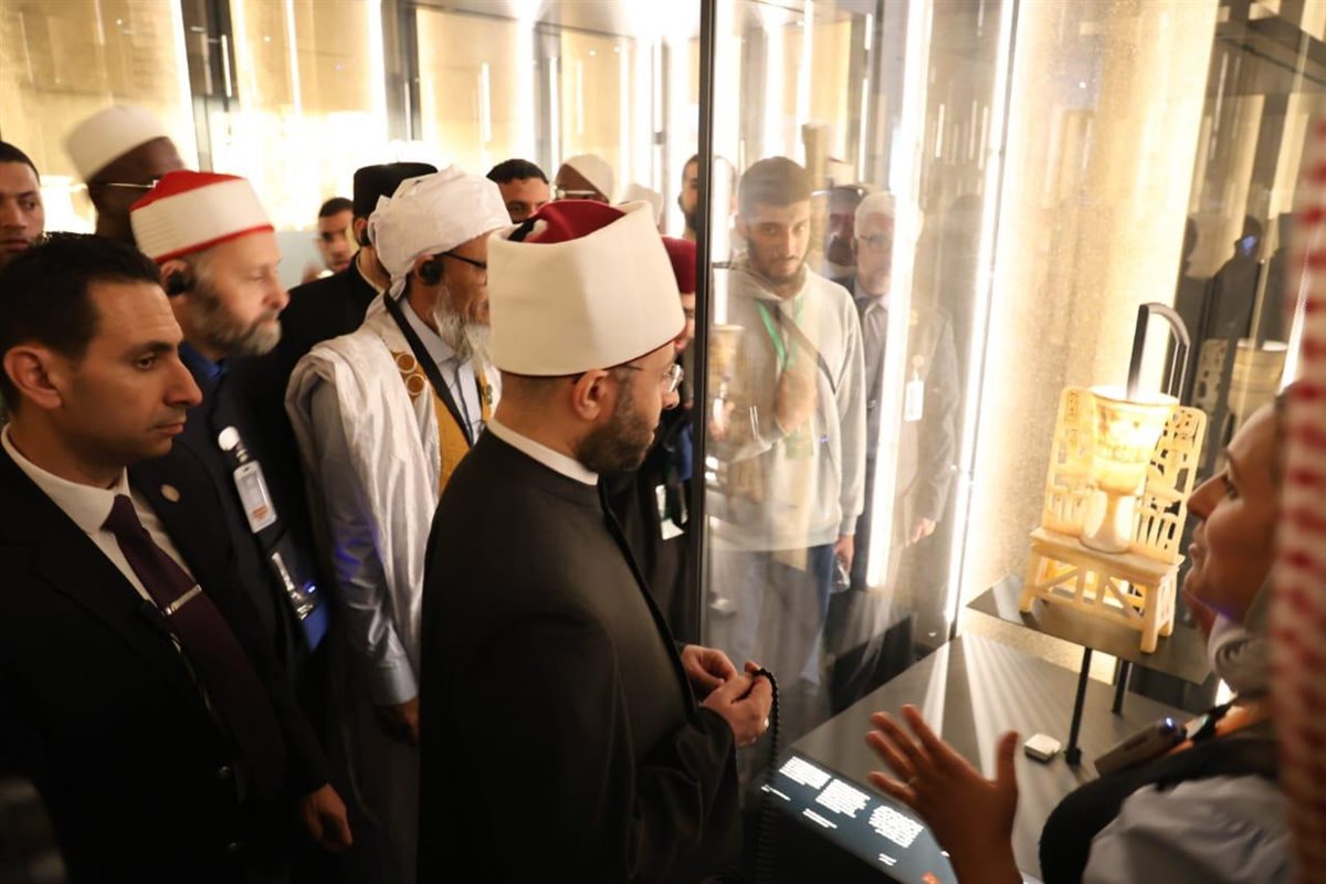 من 72 دولة.. وزير الأوقاف يصطحب وفود متسابقي ومحكمي المسابقة العالمية للقرآن في زيارة للمتحف المصري الكبير
