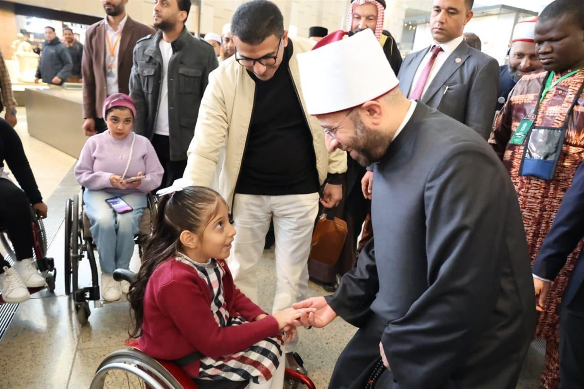 من 72 دولة.. وزير الأوقاف يصطحب وفود متسابقي ومحكمي المسابقة العالمية للقرآن في زيارة للمتحف المصري الكبير