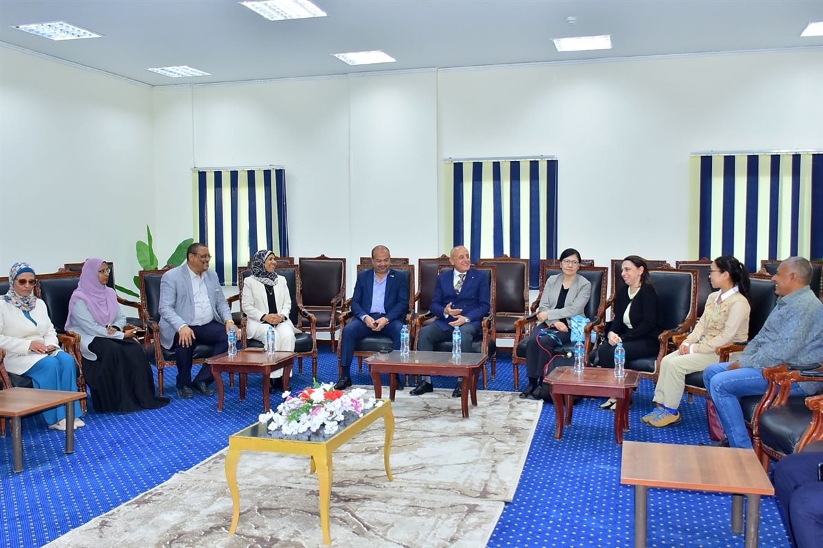 محافظ الأقصر يستقبل وفد الجايكا