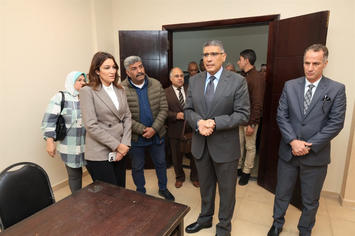 محافظ الجيزة يتفقد الاستعدادات النهائية قبل افتتاح المجمع الخدمي بمساكن روضة السودان
