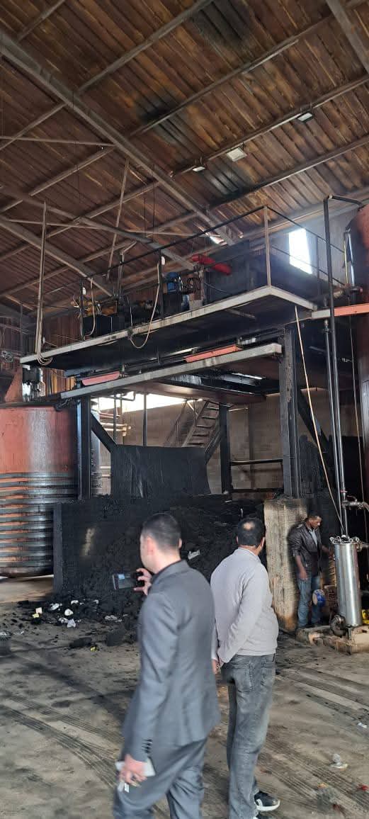 ضبط مصنع زيوت غير مرخص يغش زيت السيارات بالمنوفية