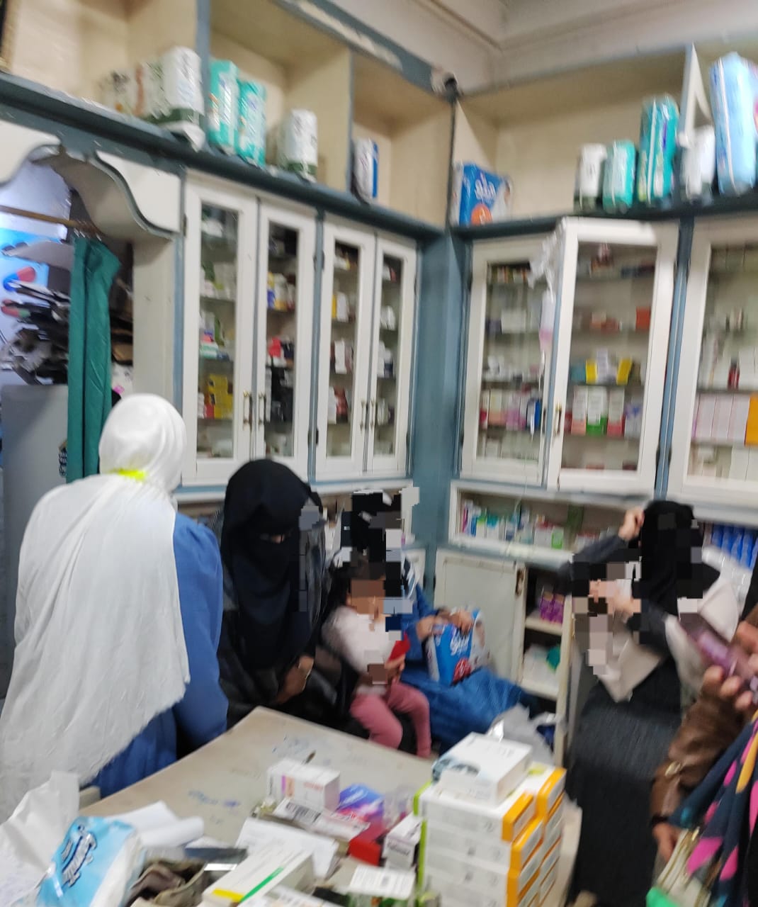 ضبط شاب حاصل علي بكالوريوس تجارة وينتحل صفة طبيب