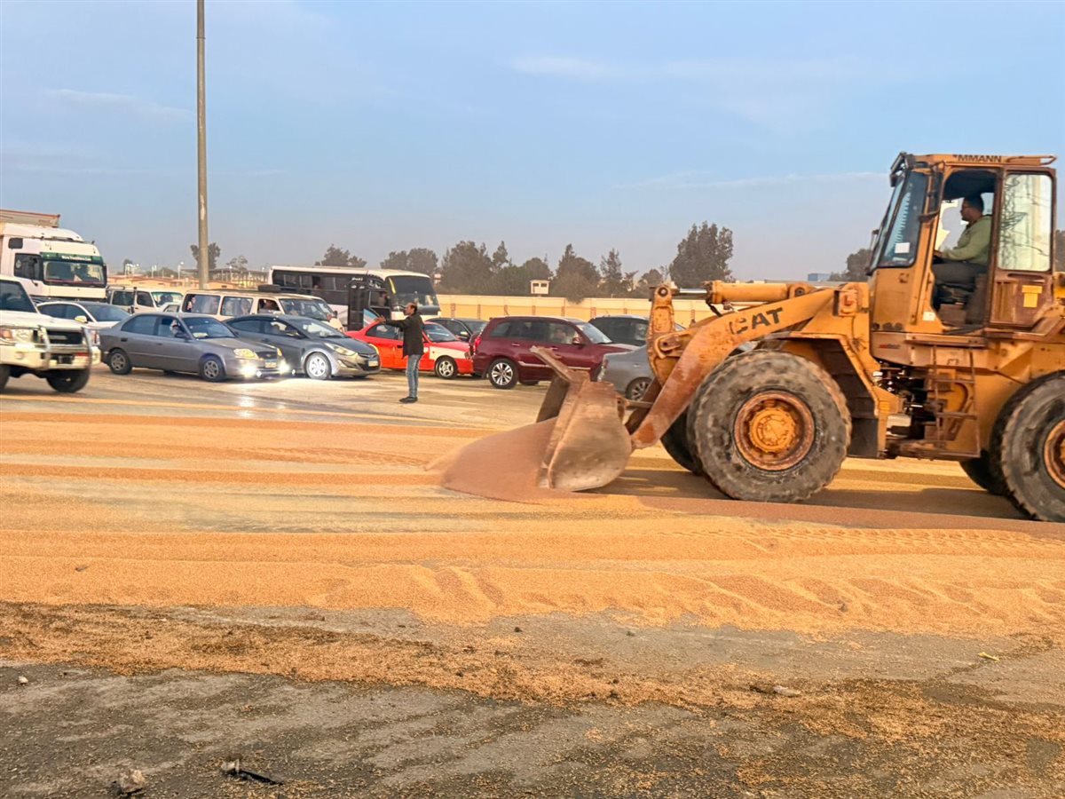 انقلاب ترلة محمّلة بالغلال