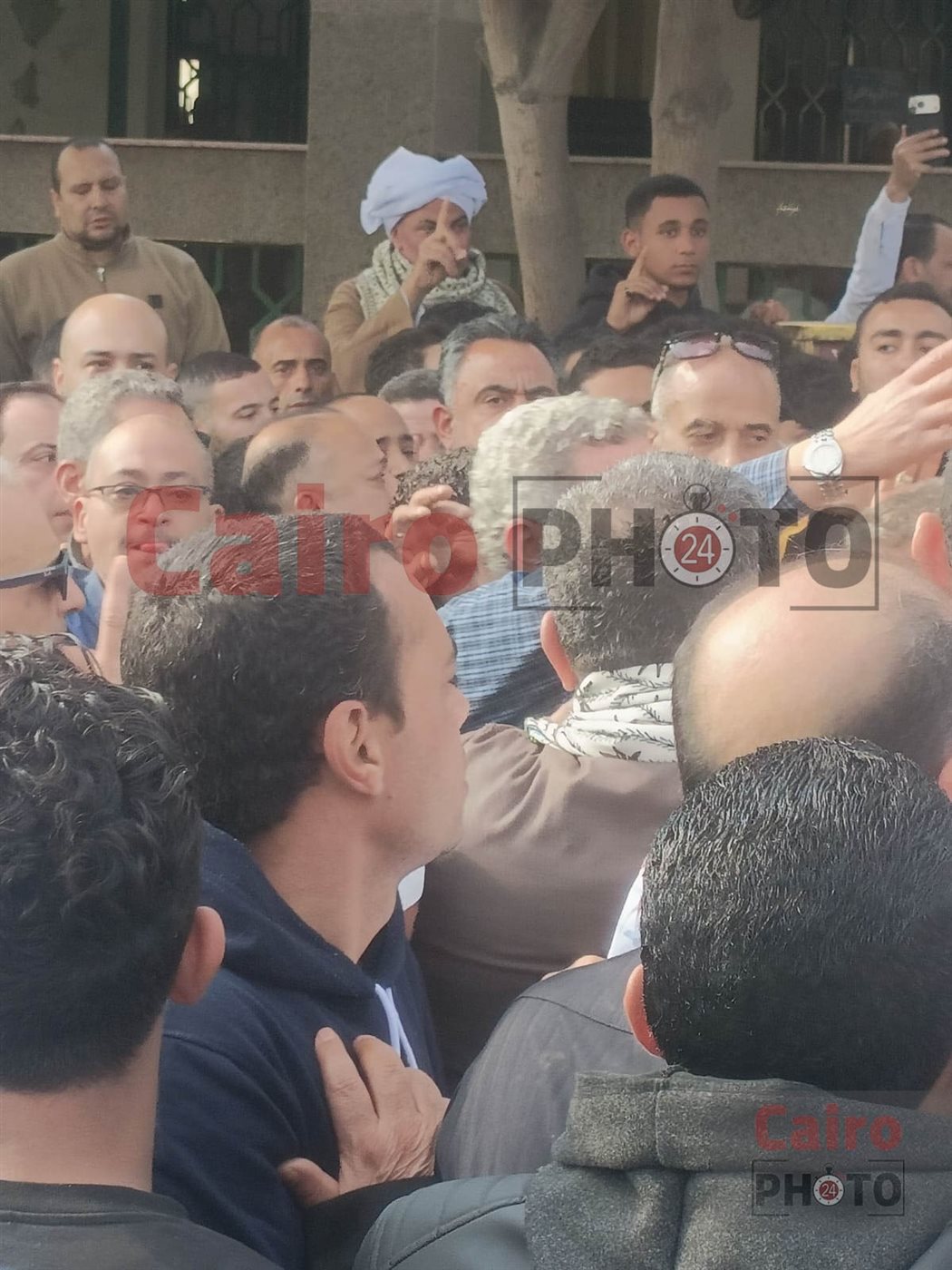 تشييع جثمان المرشح البرلماني أحمد جعفر إلى مثواه الأخير