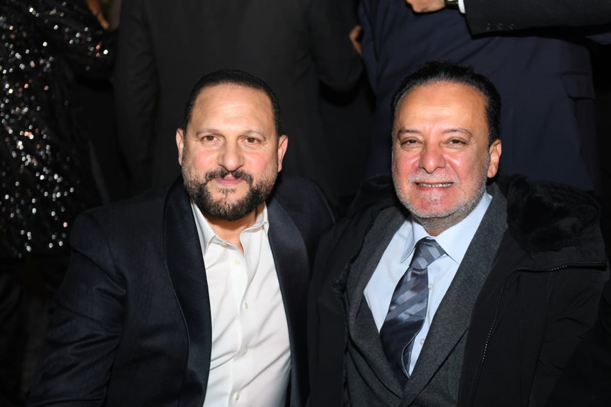 بحضور نجوم الفن.. محمد هنيدي يحتفل زفاف ابنته في أحد فنادق القاهرة