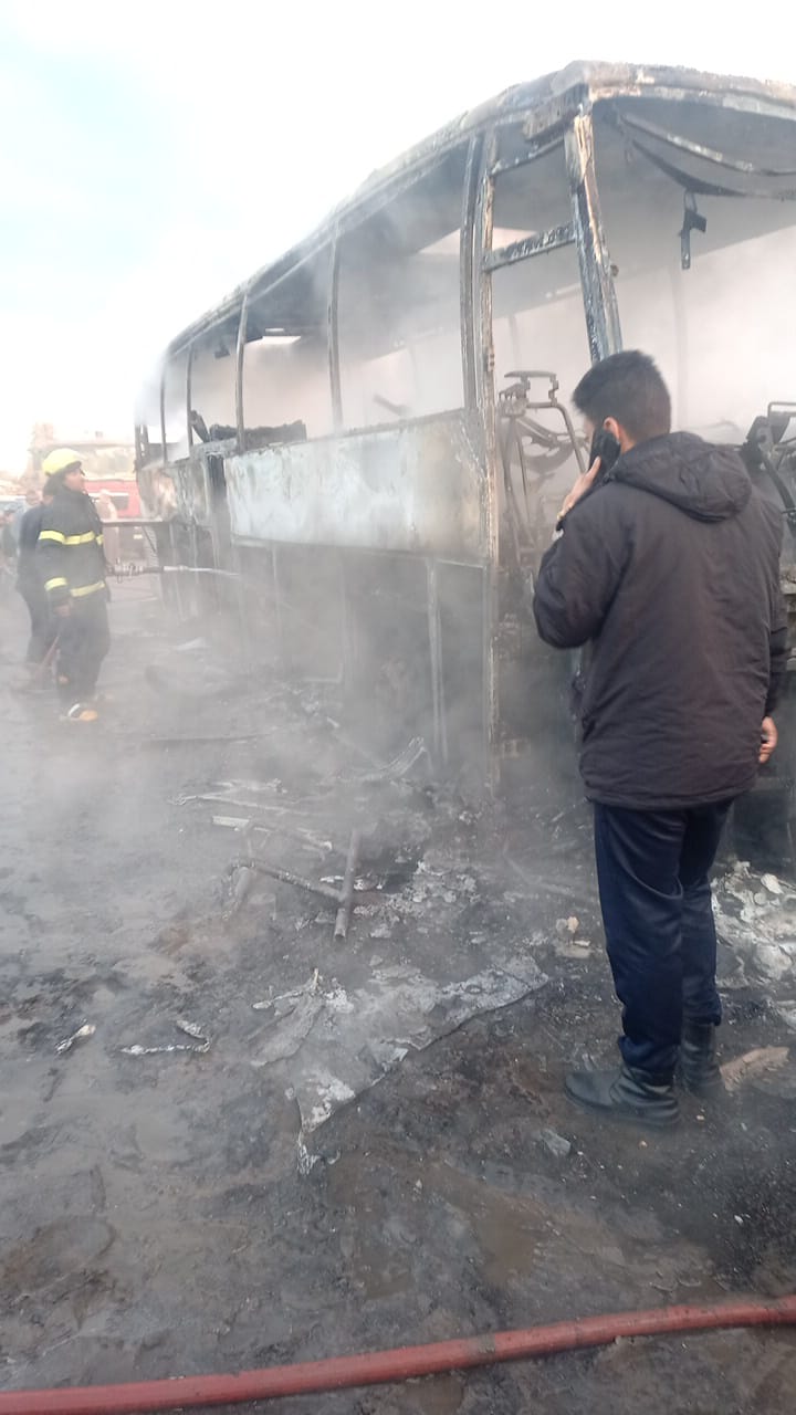 حريق يلتهم أتوبيس بكفر الشيخ