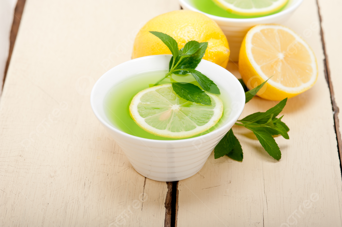 شاي الأعشاب بالنعناع والليمون