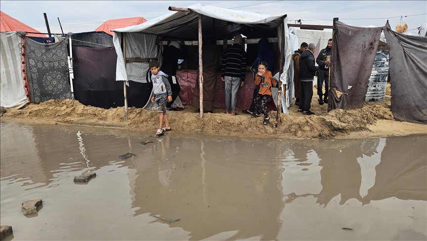 منخفض بيرون