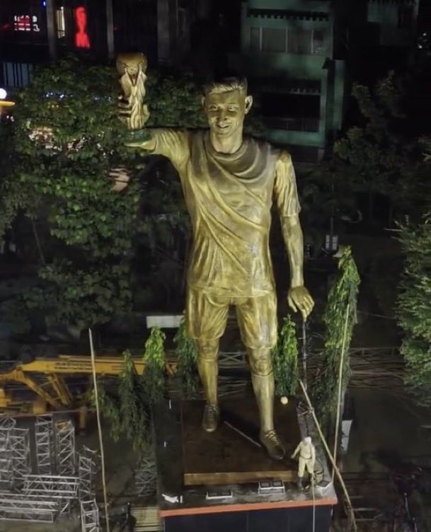 تمثال ميسي في الهند