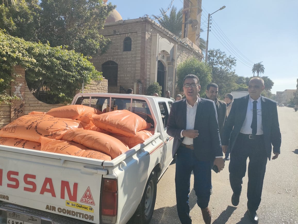 تموين الأقصر يضبط أسمدة مدعمة بالسوق السوداء