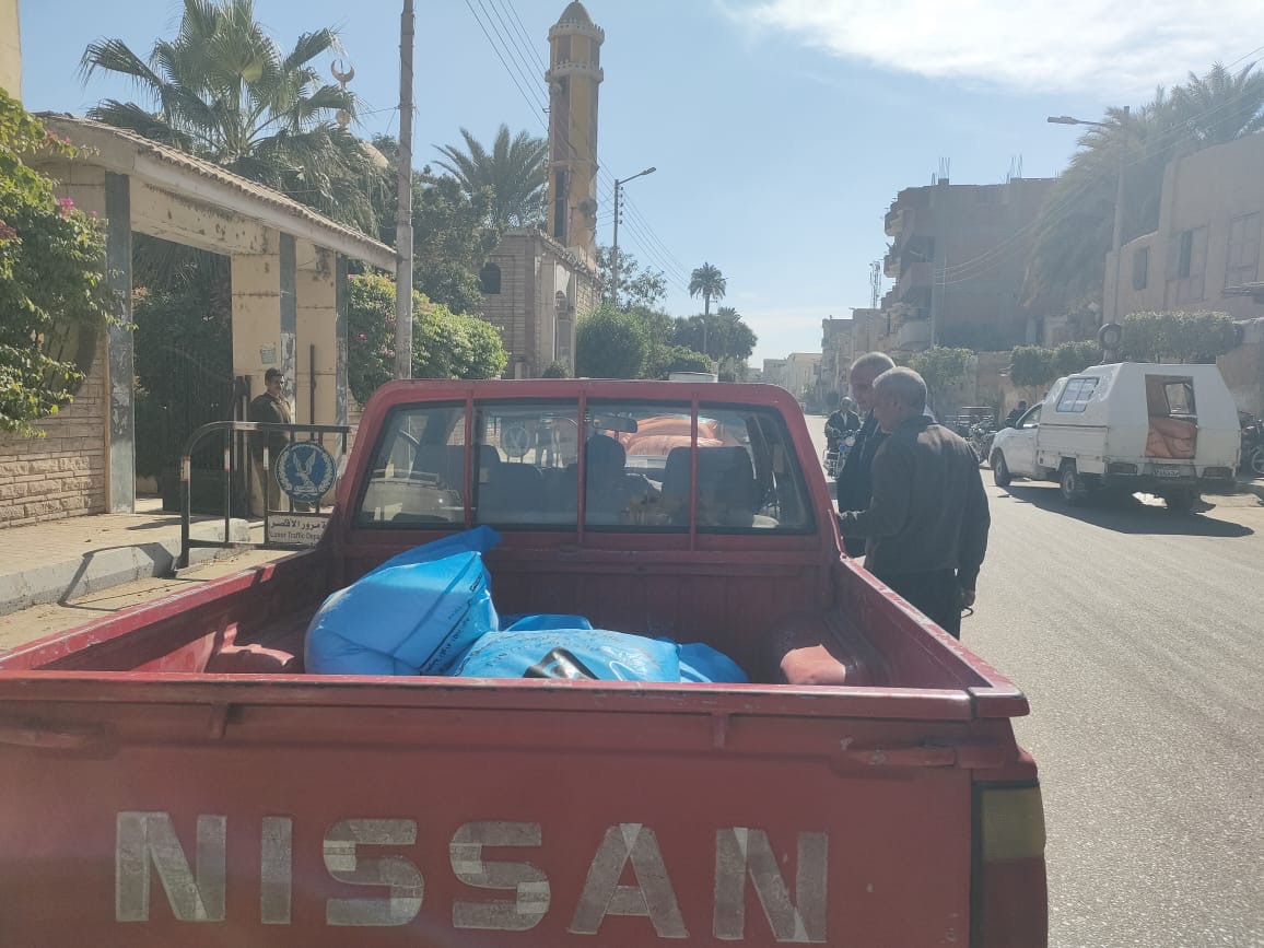 تموين الأقصر يضبط أسمدة مدعمة بالسوق السوداء