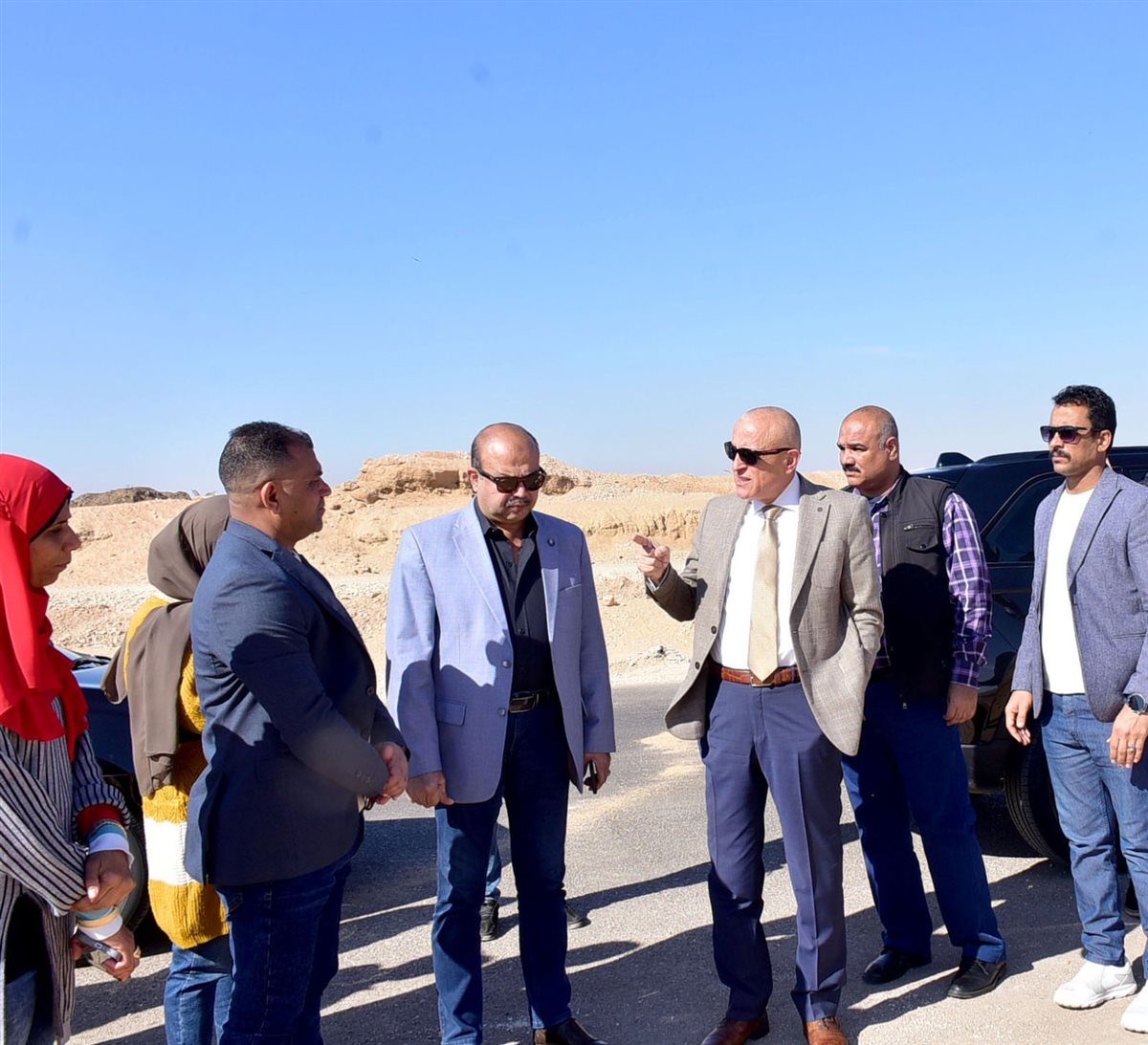 محافظ الأقصر يتفقد شادر الحبيل