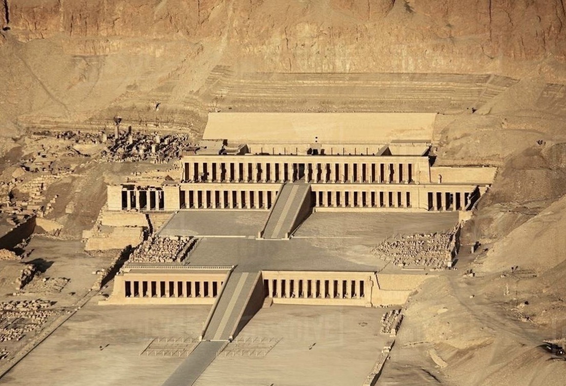 معبد الملكة حتشبسوت بالدير البحري