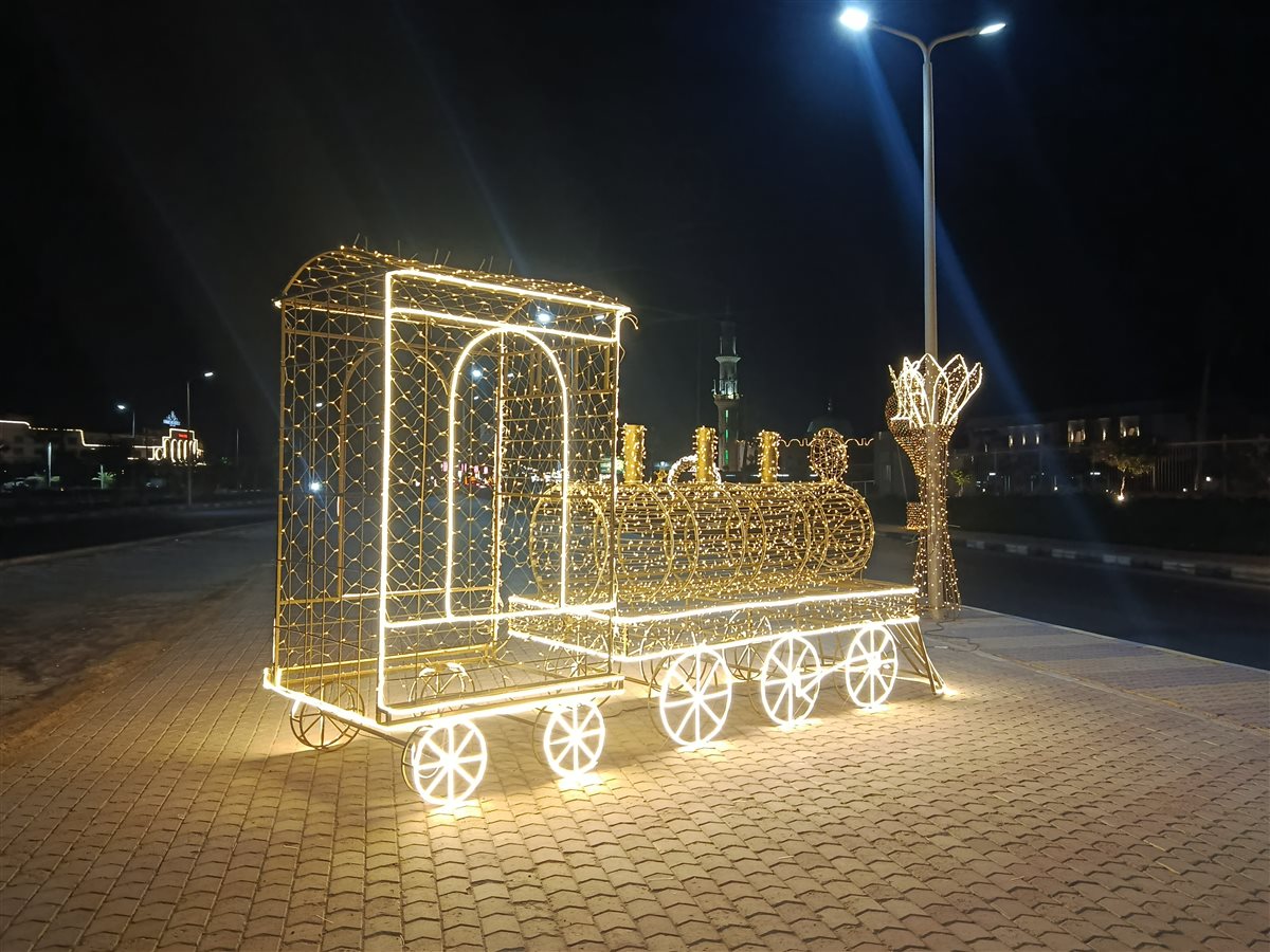 شوارع الغردقة تتزين للعام الجديد 