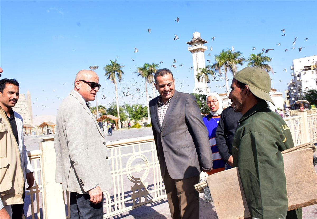 جولة ميدانية لمحافظ الأقصر