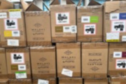 <strong>كميات كبيرة من السجائر والشيشة الإلكترونية</strong>