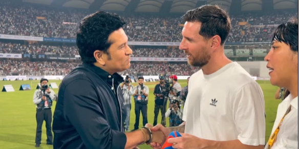 ليونيل ميسي نجم فريق إنتر ميامي الأمريكي وقائد منتخب الأرجنتين خلال زيارته إلى الهند