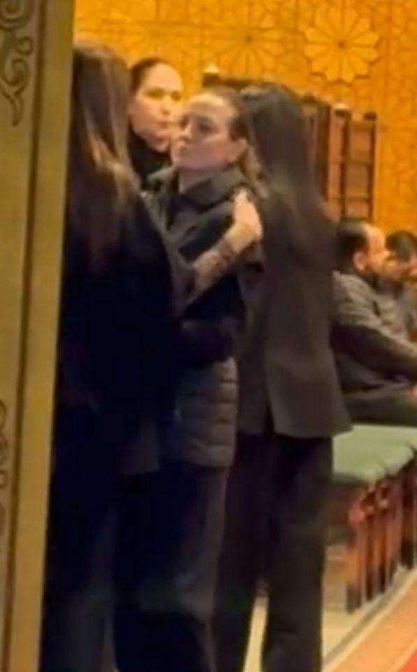 ريهام عبد الغفو أول حضور عزاء السيدة إيمان شقيقة عادل إمام