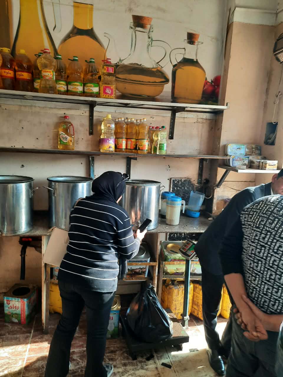 ضبط 2 طن زيوت فاسدة غير صالحة للاستهلاك الآدمي بالمنوفية