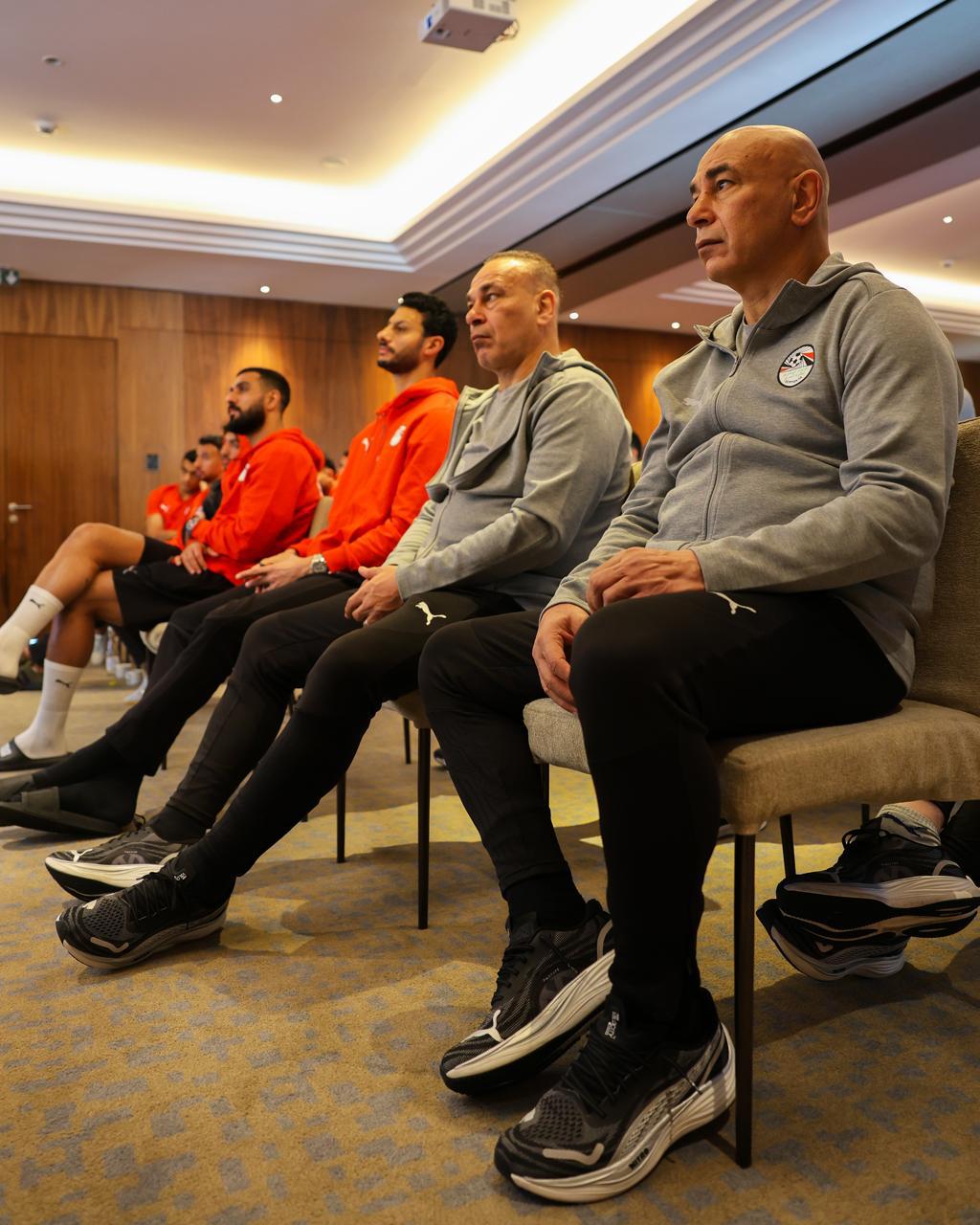 اجتماع كاف التنسيقي مع منتخب مصر (3)