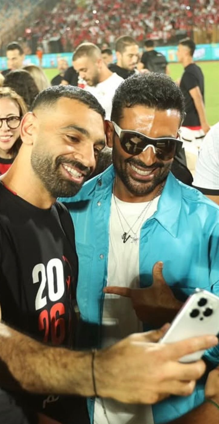 &nbsp;أحمد سعد يهدي محمد صلاح أغنية دعم وتشجيع: حبك محفور في قلبنا