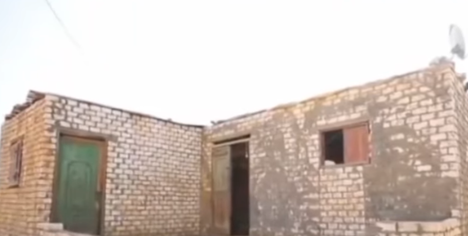 صورة من التقارير التي يتم عرضها في البرامج لاستعطاف المشاهدين