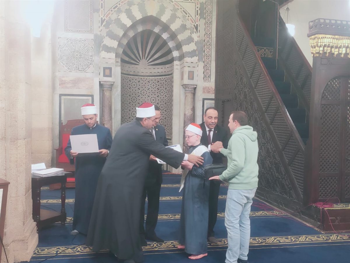بجوائز بلغت 2 مليون جنيها.. توزيع جوائز مسابقة حفظ القرآن العامة وذوي الهمم بحضور قيادات الأزهر&nbsp;