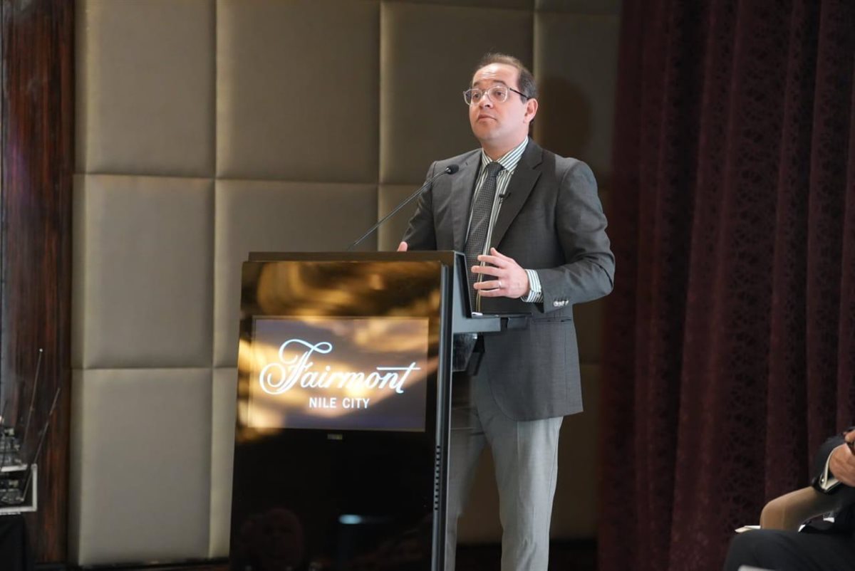 وزير المالية &nbsp;مع &nbsp;أعضاء جمعية الضرائب المصرية