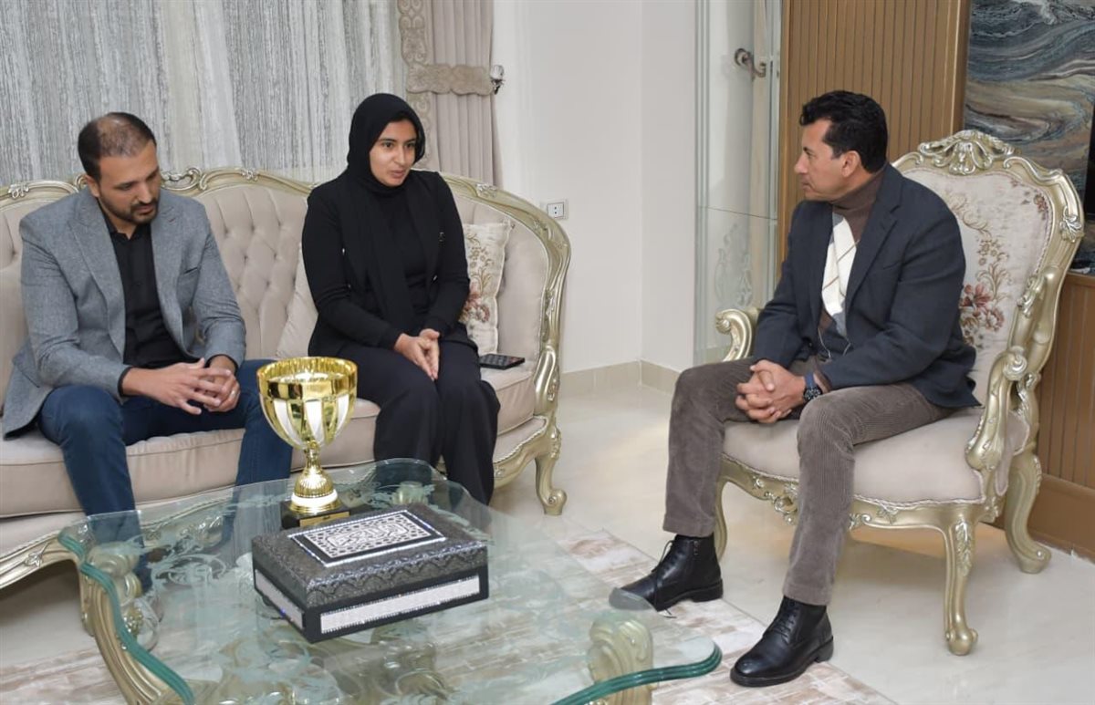 وزير الشباب والرياضة 