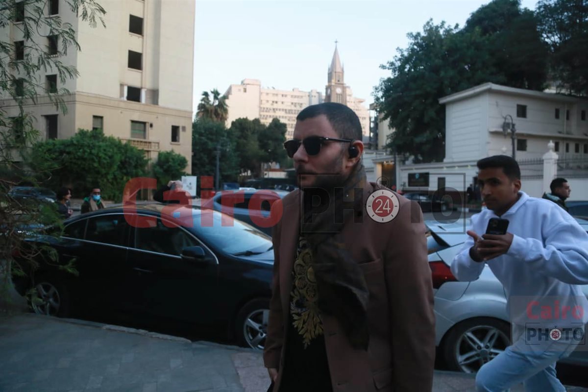 بدء عزاء الفنانة سمية الألفي في مسجد عمر مكرم