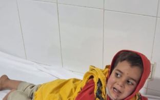 أول تعليق من صاحب فيديو الصغير المشرد يفترش رصيف بدمياط