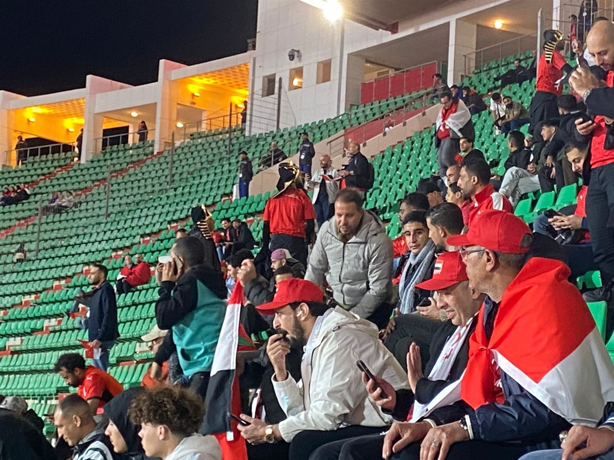 <strong>الجماهير المصرية تدعم منتخب مصر في مواجهة زيمبابوي بكأس أمم إفريقيا&nbsp;</strong>