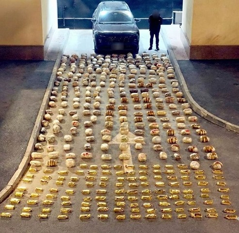 مصرع 5 عناصر إجرامية شديدة الخطورة وضبط 1.5 طن مخدرات