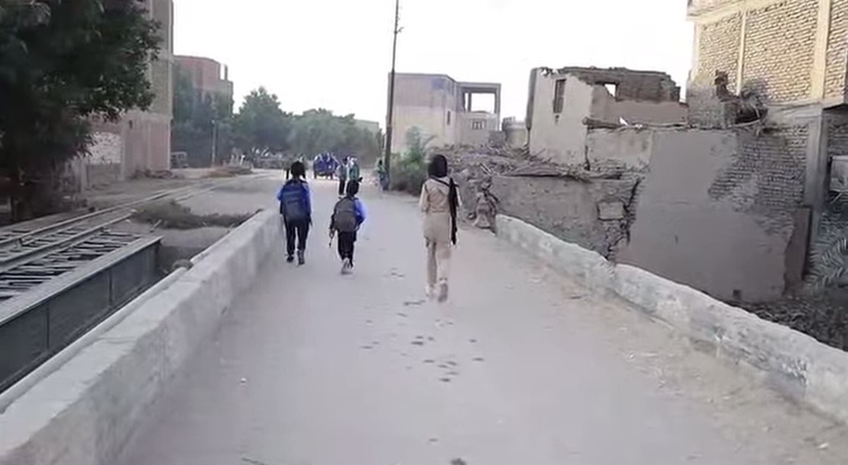 معاناة تلاميذ نجع عليو