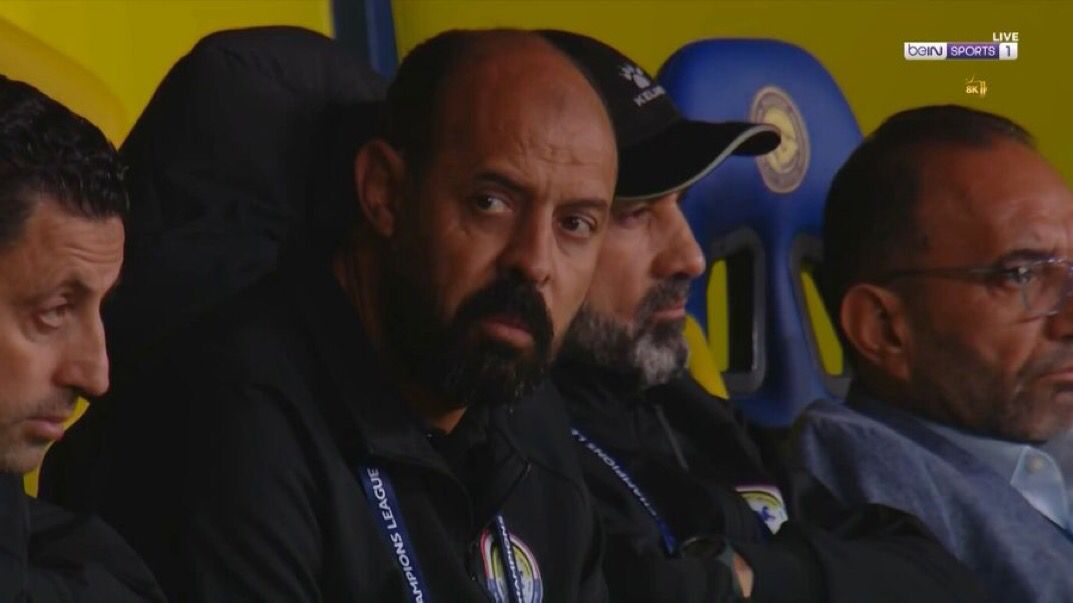 <strong>عماد النحاس مدرب الزوراء العراقي من مباراة النصر في دوري أبطال آسيا 2</strong>