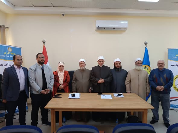 رئيس جامعة الأزهر يتفقد اختبارات مسابقة القرآن الكريم الكبري ويرصد 100 ألف جنيه للفائز بالمركز الأول&nbsp;