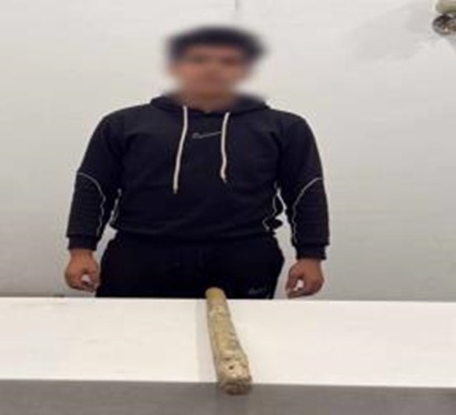 ضبط عامل تعدي علي شاب بعصا خشبية&nbsp;