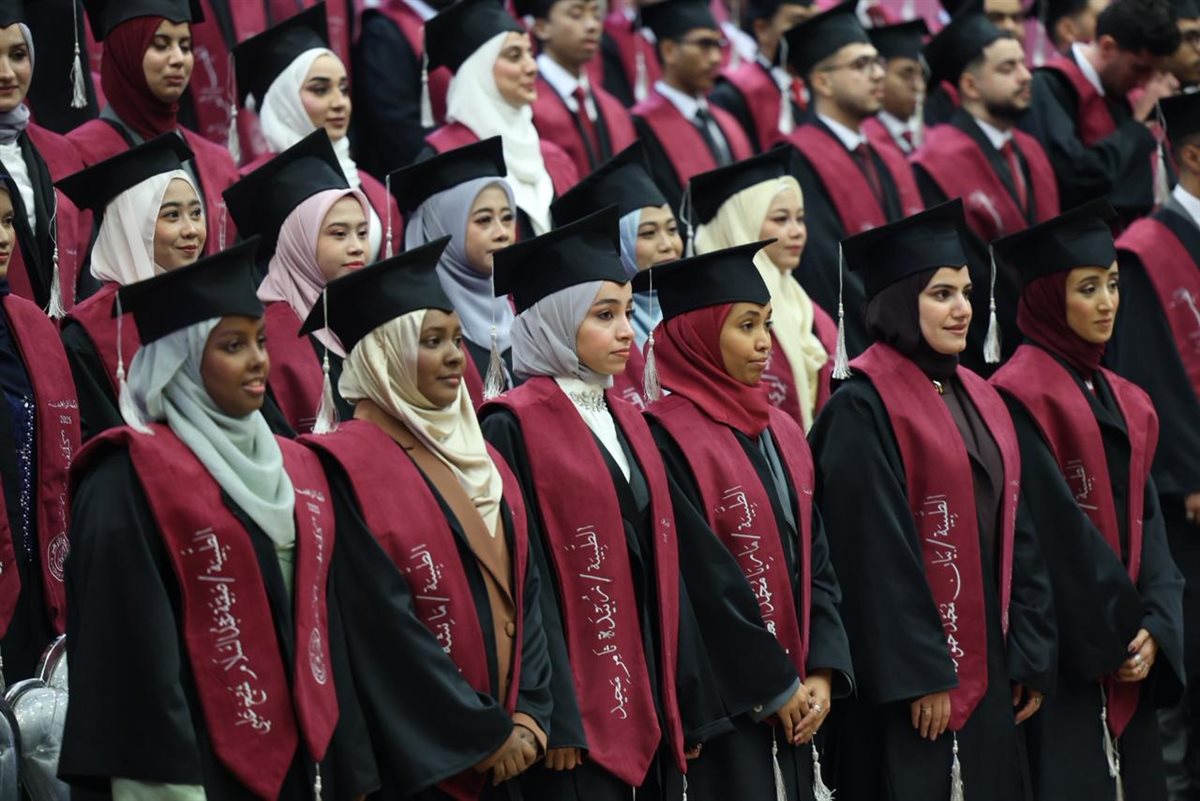 لأول مرة في تاريخ طب الأزهر.. حفل تخرج للطلاب الوافدين بواقع 70 طبيبا من 15 دولة