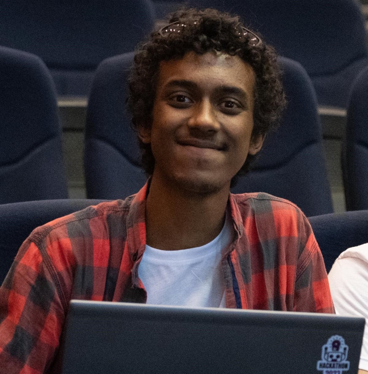 كريم وليد مؤسس فريق Paradox