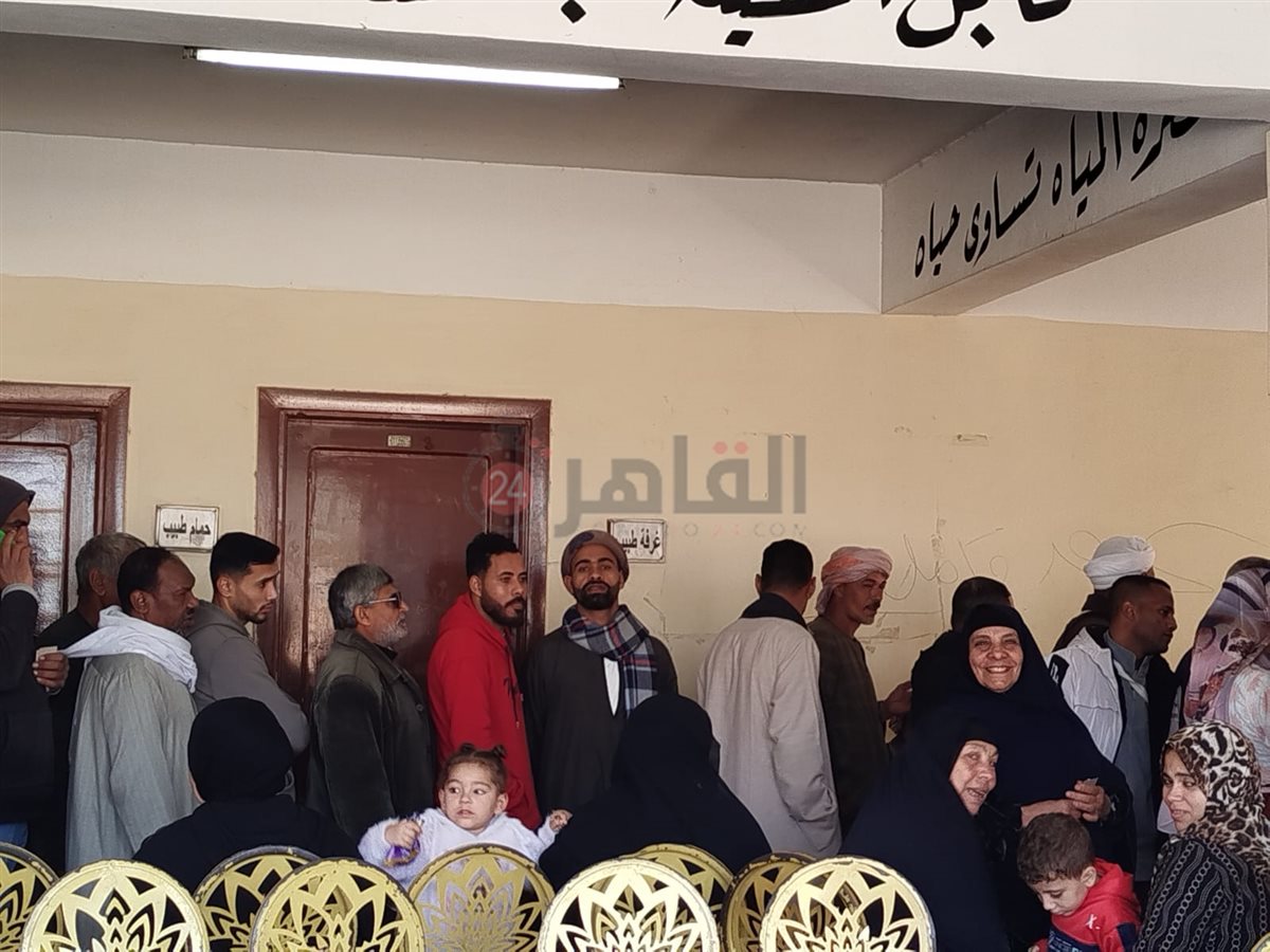 طوابير من كبار السن أمام لجان جولة الإعادة بانتخابات مجلس النواب في الفيوم