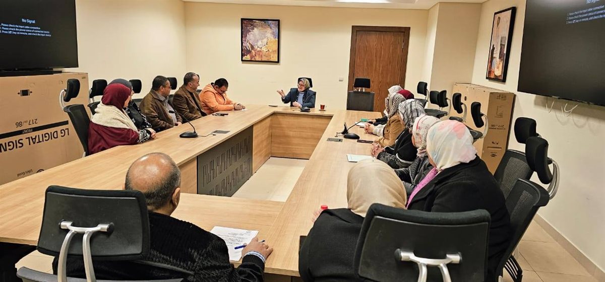 اجتماعات مكثفة لمستشاري المواد الدراسية لمتابعة خطط المدارس
