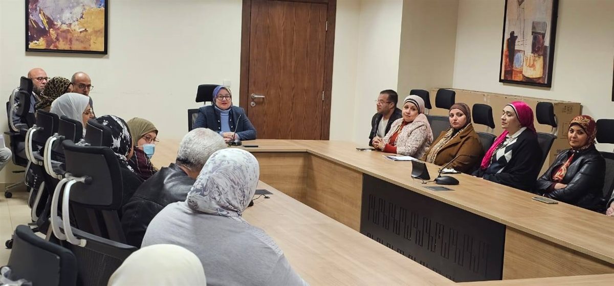 اجتماعات مكثفة لمستشاري المواد الدراسية لمتابعة خطط المدارس