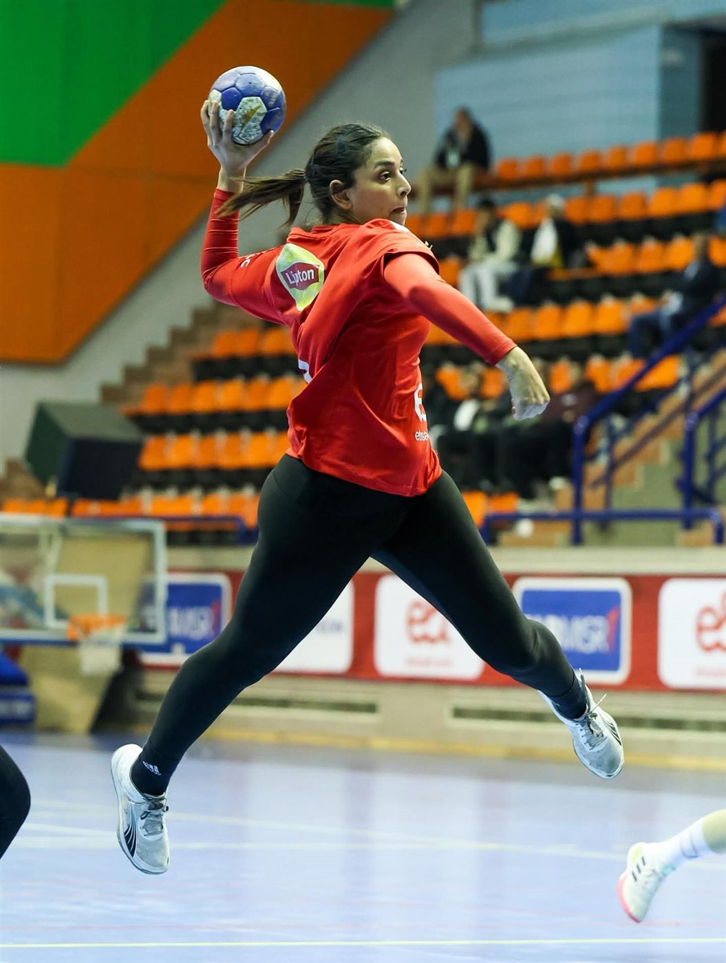 الأهلي يسقط سبورتنج في منافسات دوري كرة اليد سيدات&nbsp;