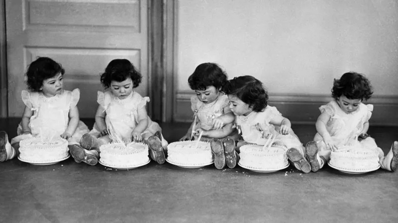 توأم ديون أول 5 توأم في العالم