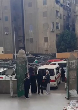 وصول جثمان المخرج عمرو بيومي بمسجد النور بالعباسية