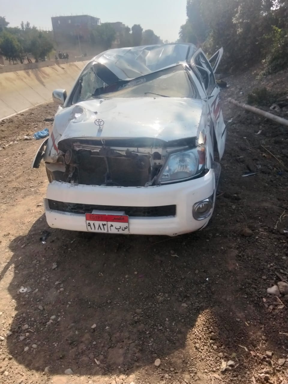 حادث تصادم سيارة بعمود إنارة&nbsp;