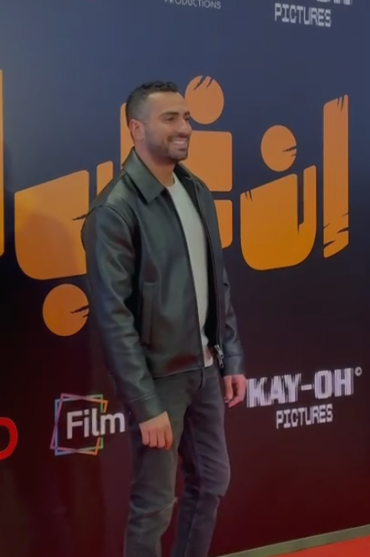 محمد الشرنوبي في العرض الخاص لفيلم إن غاب القط